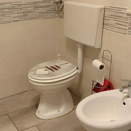 Semesterbostad Casa Vacanze Nonno Baffo 1 Canosa Sannita